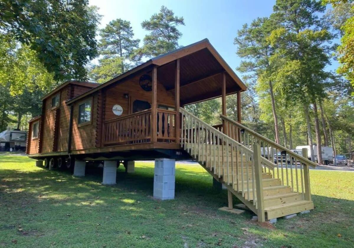 Serene 1Br Cabin Near Nc Z00 With Loft & Waterview Villa Asheboro Exterior photo